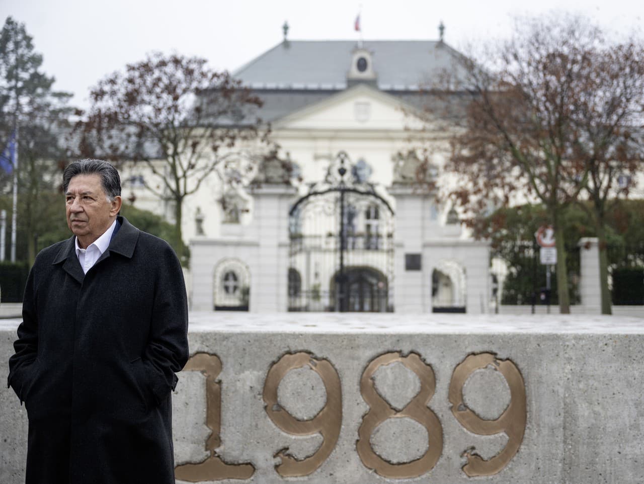 V Bratislave odhalili Pamätník novembra 1989 na Námestí slobody