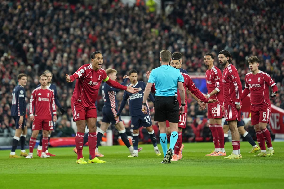 Liverpool zažil debakel v Lige majstrov proti PSV Eindhoven