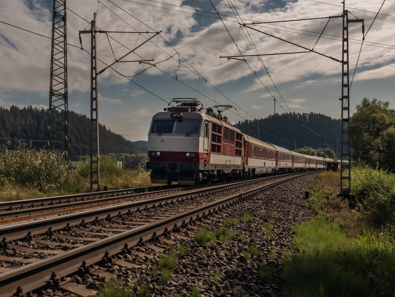 Obmedzenia vlakových spojení medzi Košicami a Kysakom