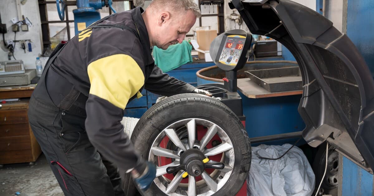 Polícia varuje vodičov: Zimné pneumatiky sú nevyhnutnosťou