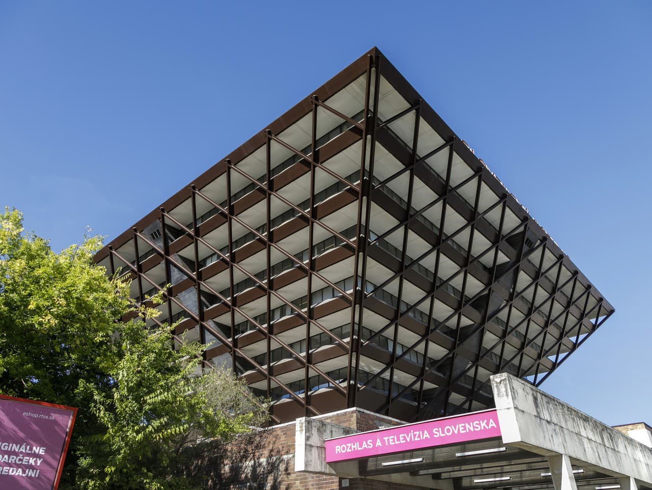STVR prechádza výraznými zmenami: Kto je nový šéf rozhlasu?
