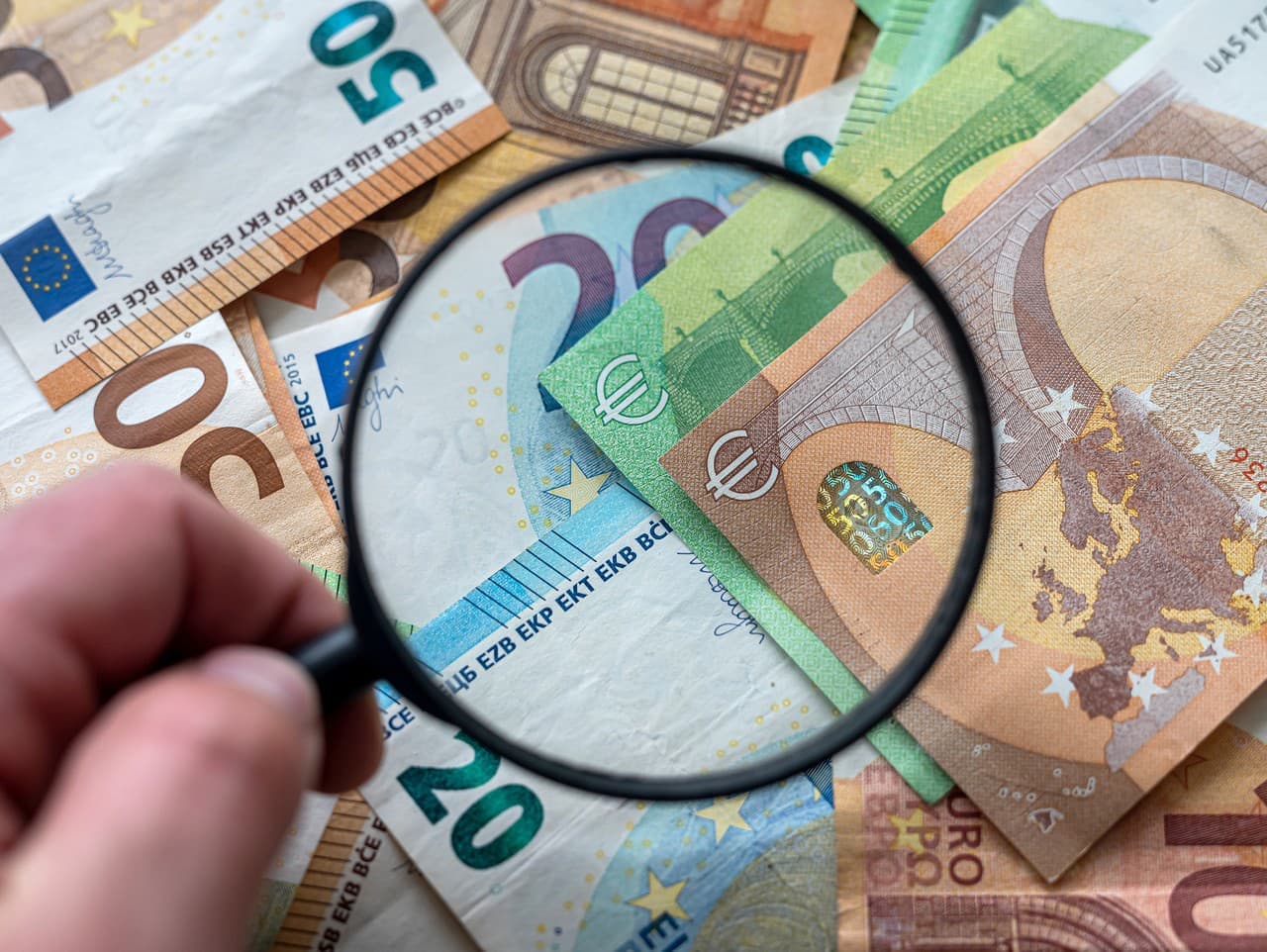 Rok 2026: Finančné výzvy a rady pre Slovákov