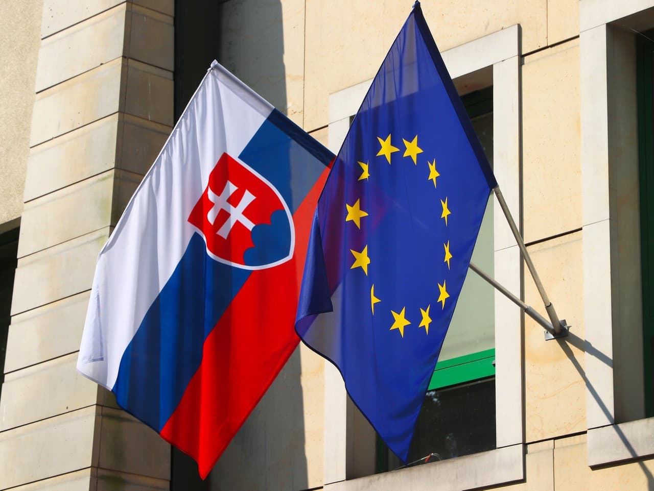 Slovensko apeluje na diplomaciu v súvislosti s konfliktom Izraela a Iránu