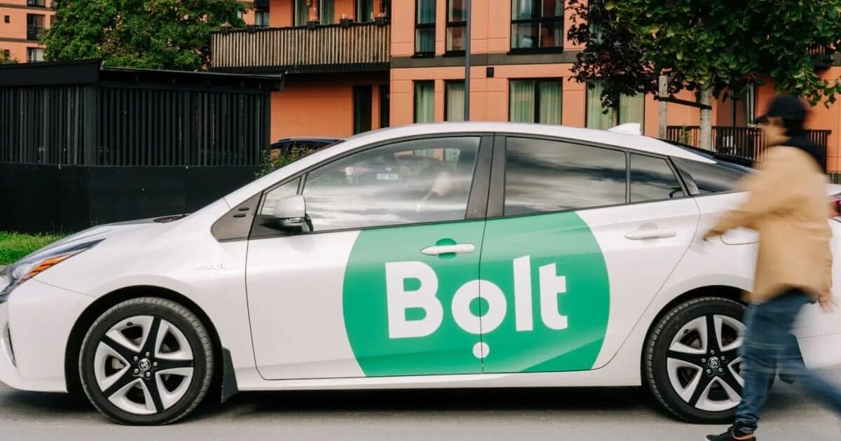 Štatistiky Bolt Rewind 2025: Slováci najviac cestovali v piatok o šiestej