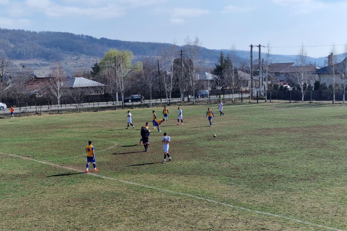 Futbalový skandál: Hráč sa vyzliekol pred rozhodcom, dostal tvrdý trest