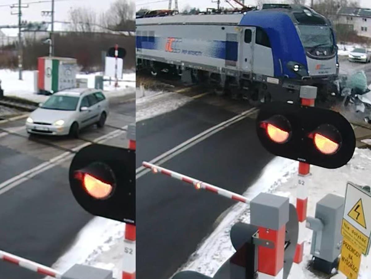 Dramatická nehoda na železničnom priecestí v Poľsku: Auto zničili dva vlaky