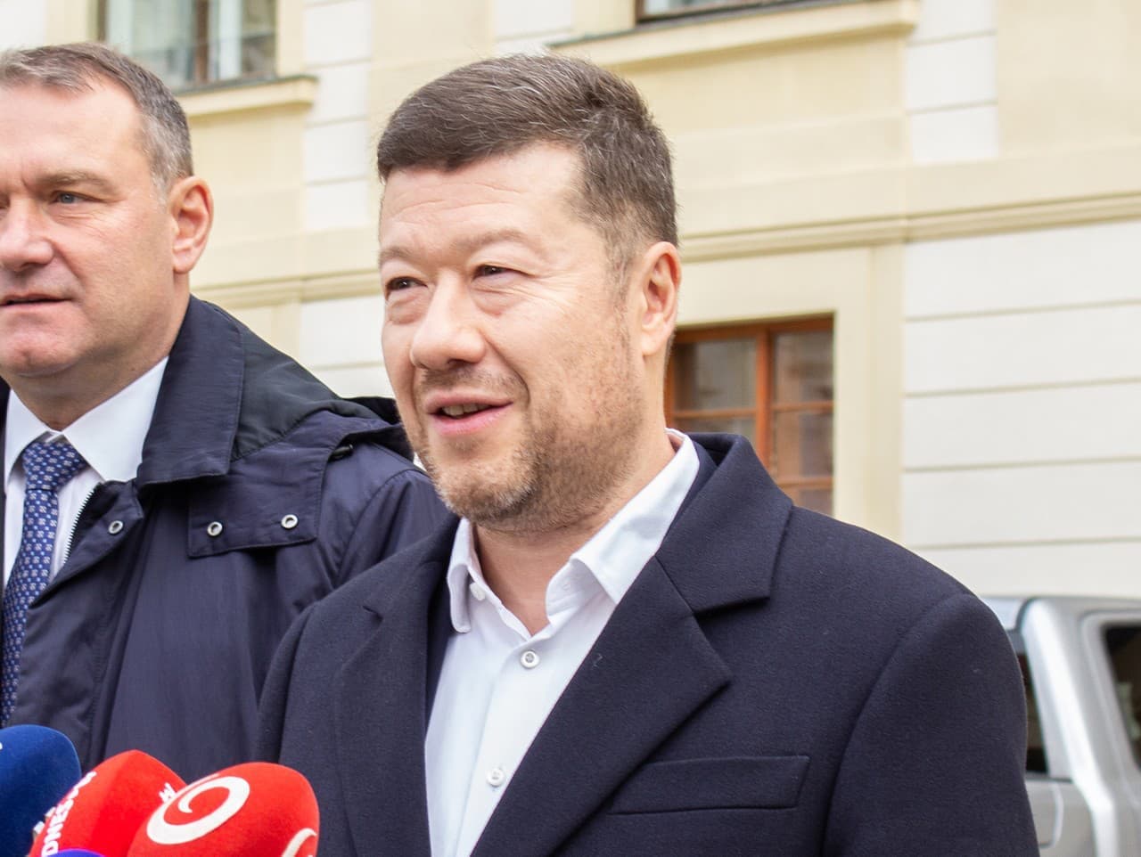 Okamura zvesil ukrajinskú vlajku: Politická búrka v Česku