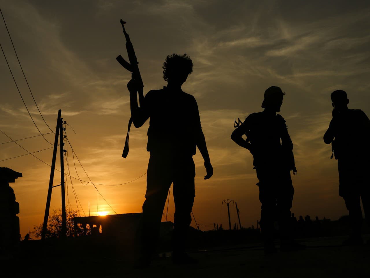 Sýrska armáda preberá kontrolu nad územím pri Aleppe