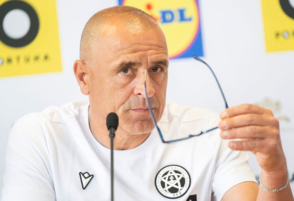 Budúcnosť trénera Calzonu visí na vlásku pred barážou o MS 2026