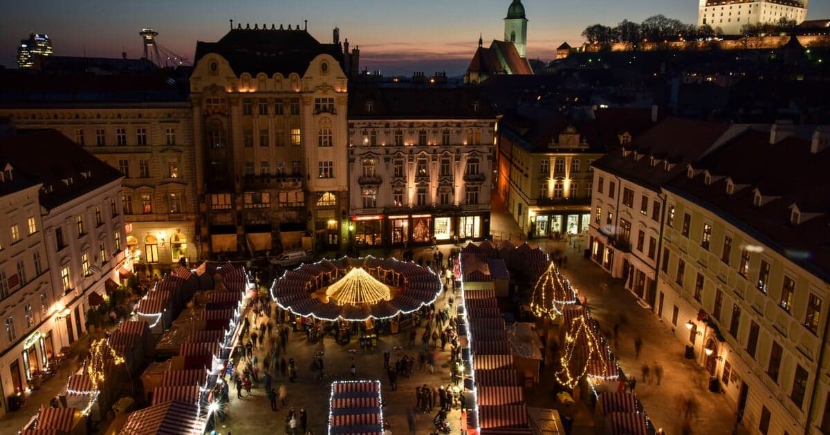 Ryanair láka turistov na magickú Bratislavu počas Vianoc