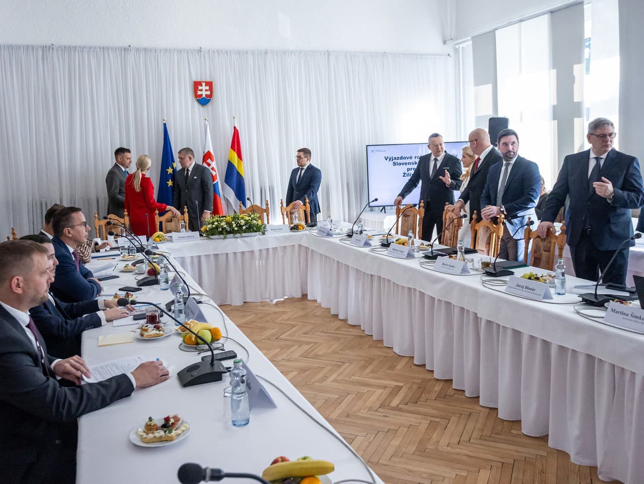 Vláda sa zameria na situáciu v Svidníku, Stropkove a Medzilaborciach