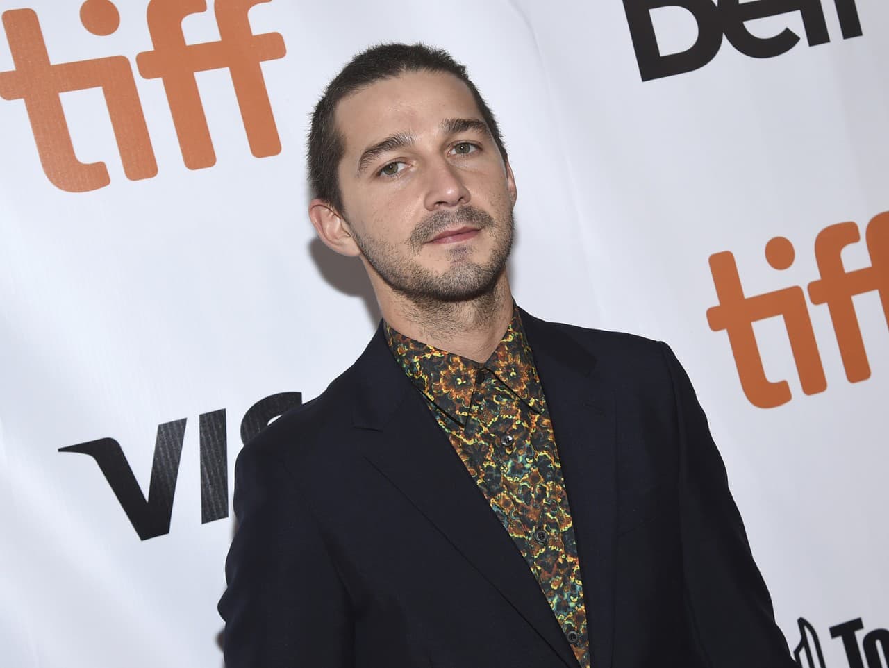Shia LaBeouf zadržaný po agresívnom incidente v New Orleans