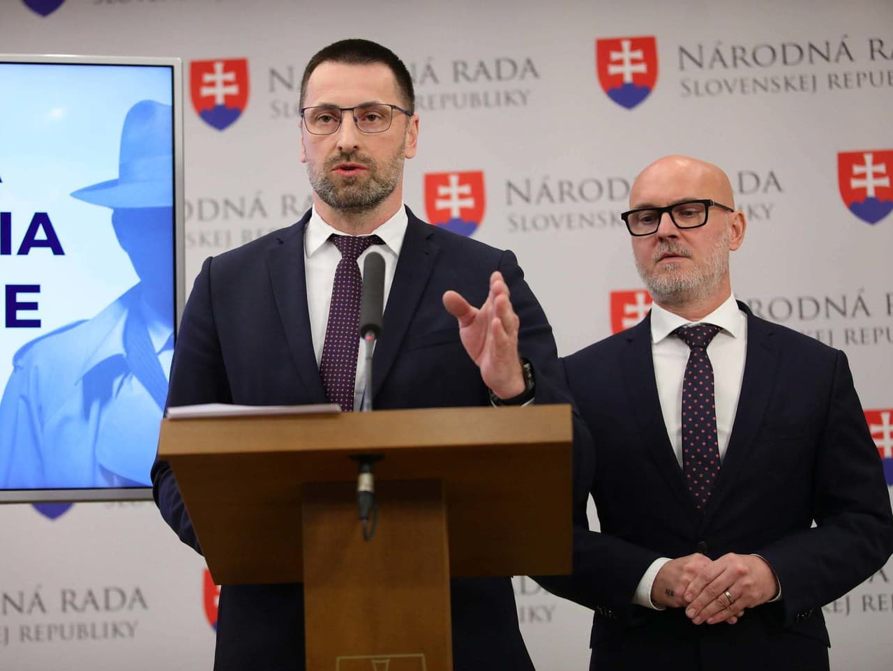 SaS varuje: Ľudia prichádzajú o peniaze kvôli vládnym opatreniam