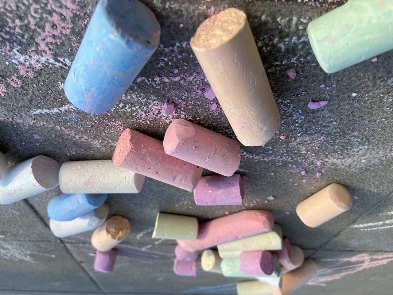 Kriedová revolúcia: Českí študenti vyjadrujú podporu slovenským rovesníkom