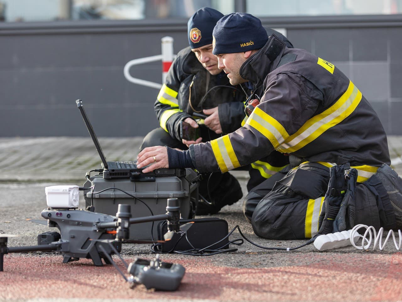 Žilina čelí mimoriadnej situácii po úniku neznámej látky