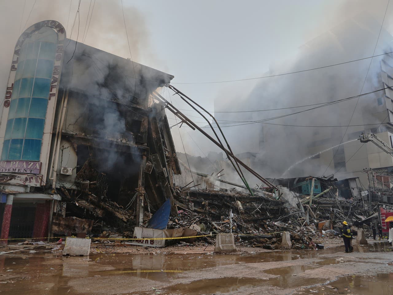 Tragédia v Karáči: Požiar nákupného centra si vyžiadal 11 obetí