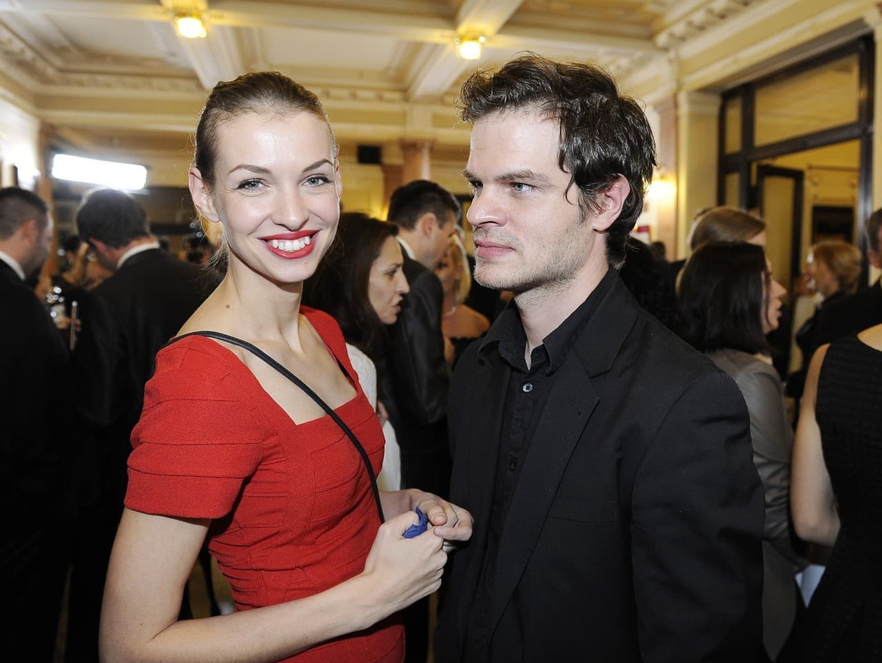 Modelka Nikol Enevová hospitalizovaná pred súdnym pojednávaním