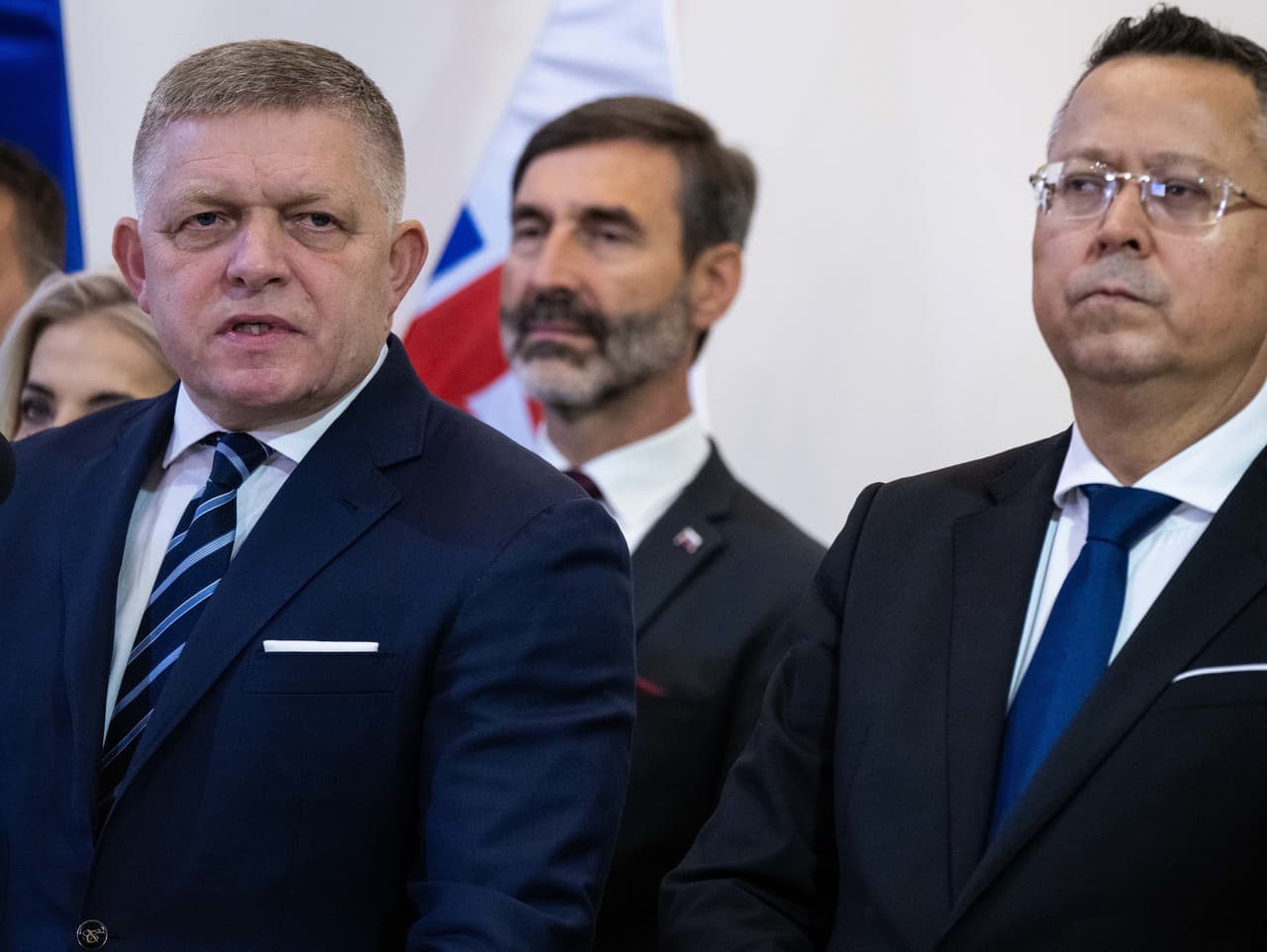 Erik Tomáš najdôveryhodnejším ministrom, koalícia stráca podporu voličov