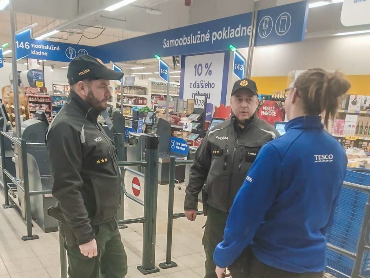 Polícia prichytila zlodejov: Tovar predávali priamo policajtom