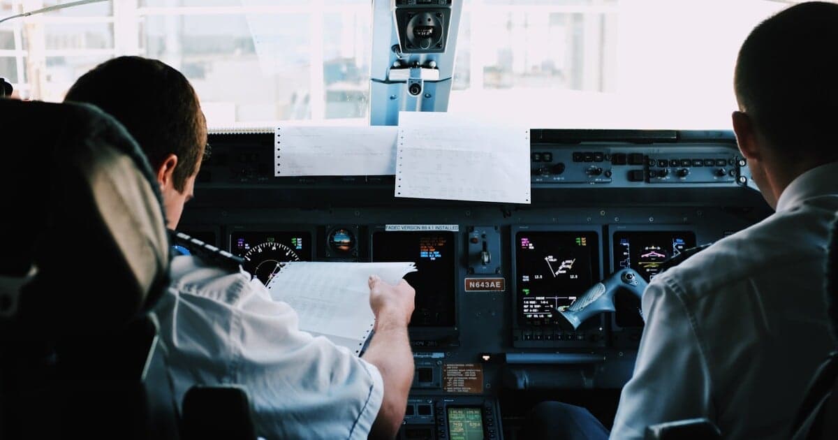 Muž z Toronta predstieral, že je pilot a získal stovky bezplatných letov