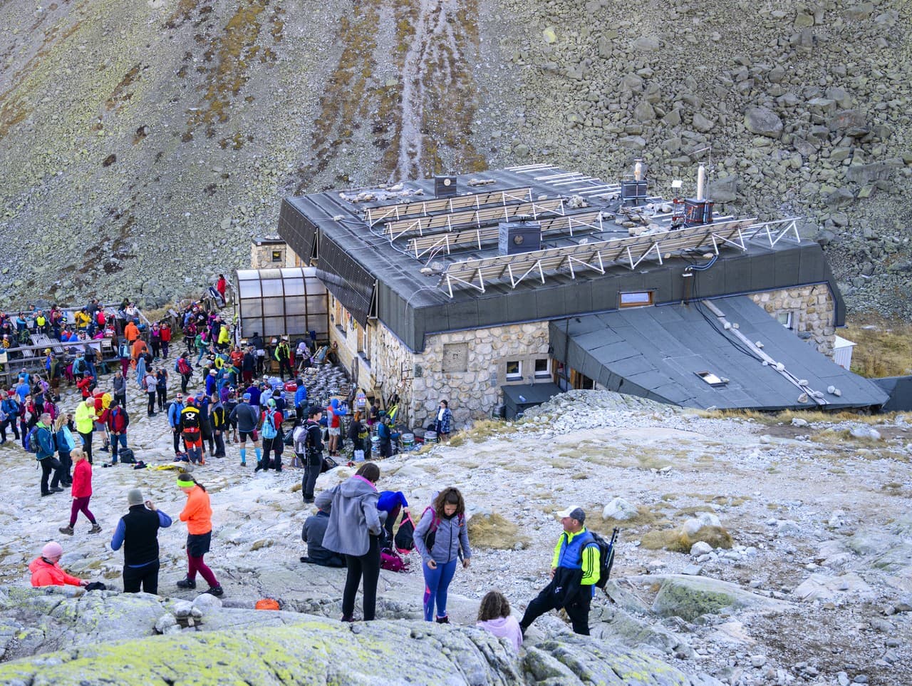 Vo Vysokých Tatrách uzatvárajú horské chaty na údržbu