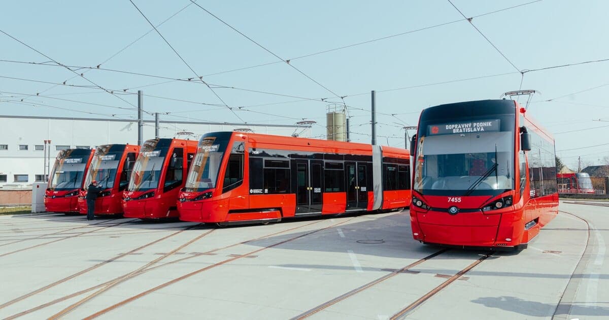 Bratislava modernizuje dopravu: Pribudne až 100 nových električiek