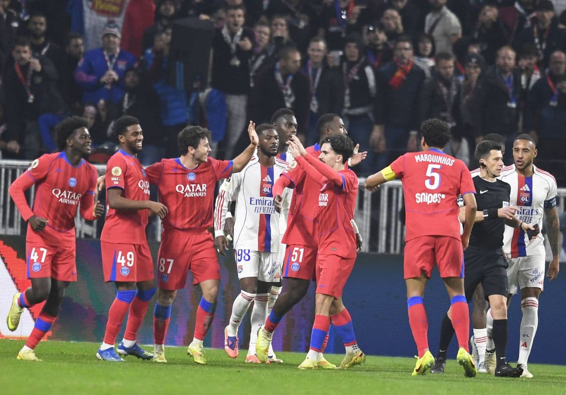 Lyon kritizuje rozhodcov po prehre s PSG: Arogancia a chyby na ihrisku