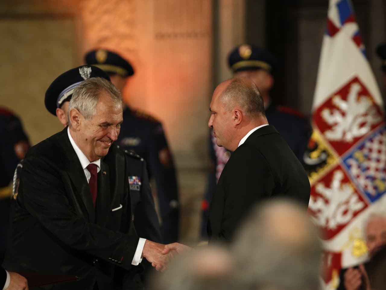 Zemanova kampaň a tajná podpora zbrojára Strnada