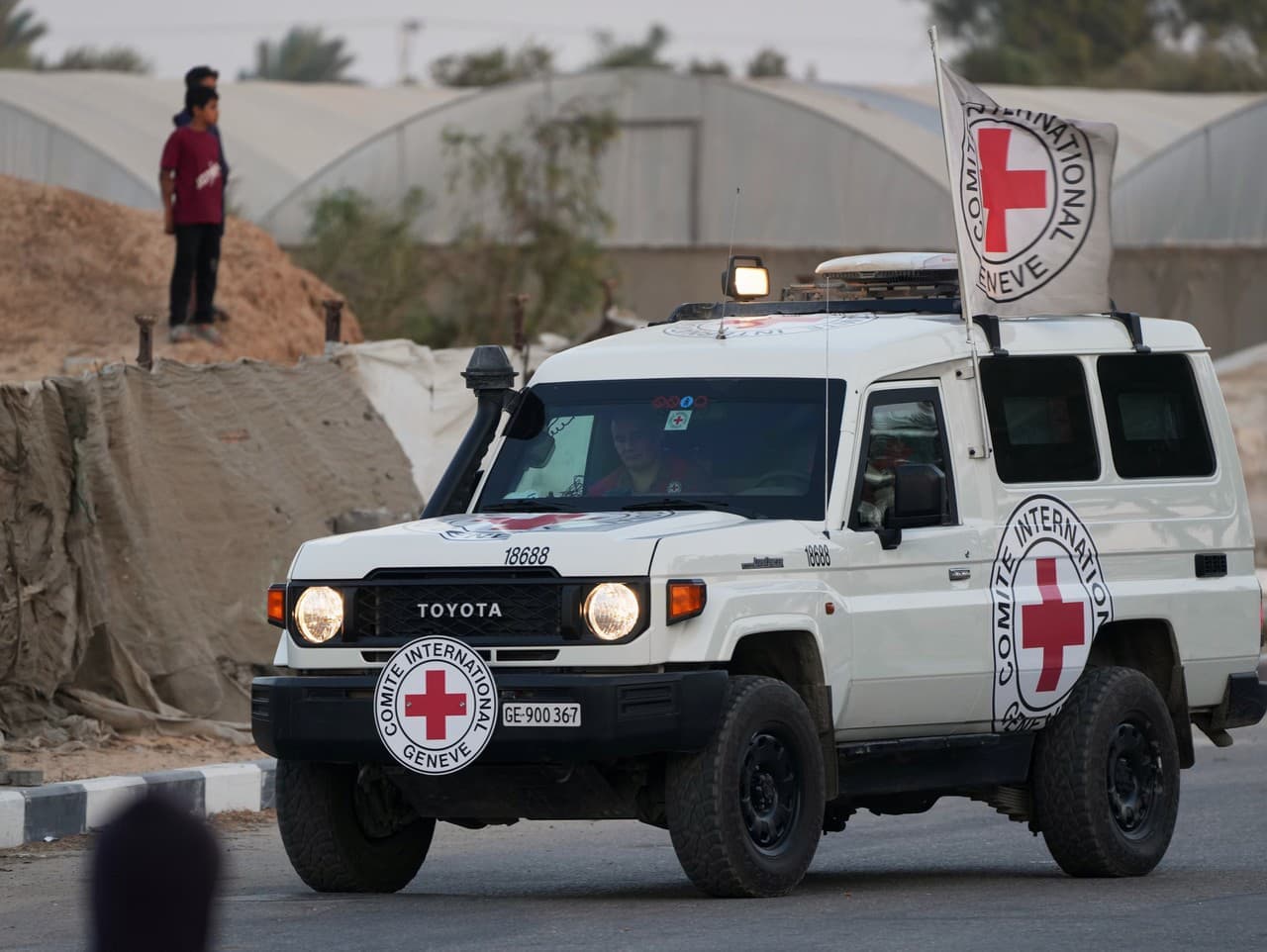 Izraelské nálety v Gaze: Prímerie sa opäť otriasa po nových útokoch