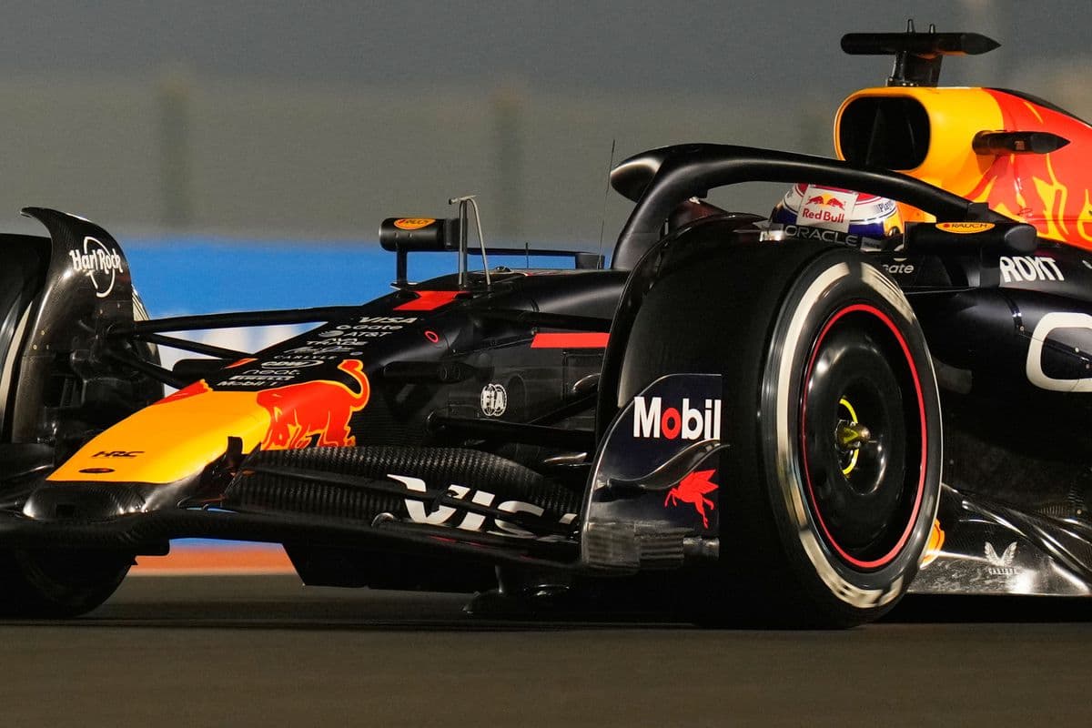 Max Verstappen víťazom VC Kataru, obhajoba titulu stále na dosah