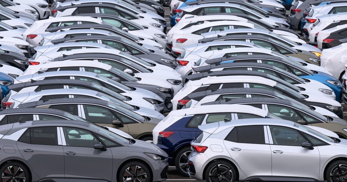 EÚ schválila technickú kontrolu starších áut každé dva roky