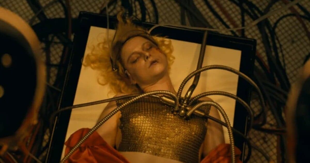 Film Nevesta! prichádza s odvážnym prepracovaním Frankensteina