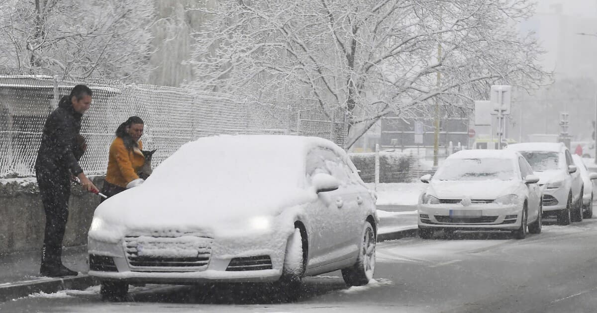 Zima opäť zasahuje Slovensko: Sneženie a mráz komplikujú dopravu