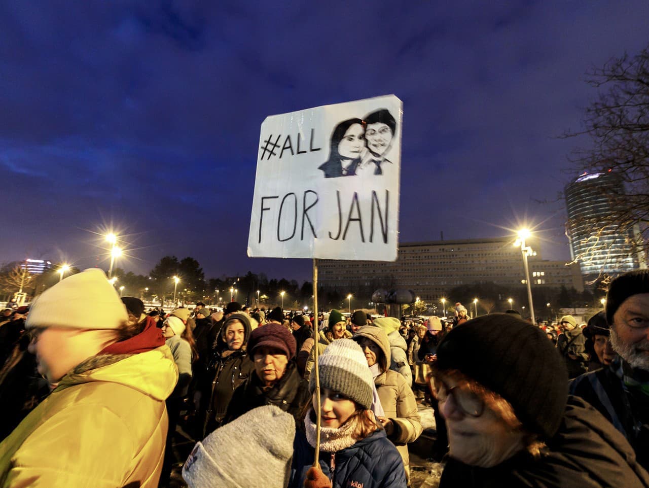 Bratislava si pripomenula 8 rokov od vraždy Kuciaka a Kušnírovej