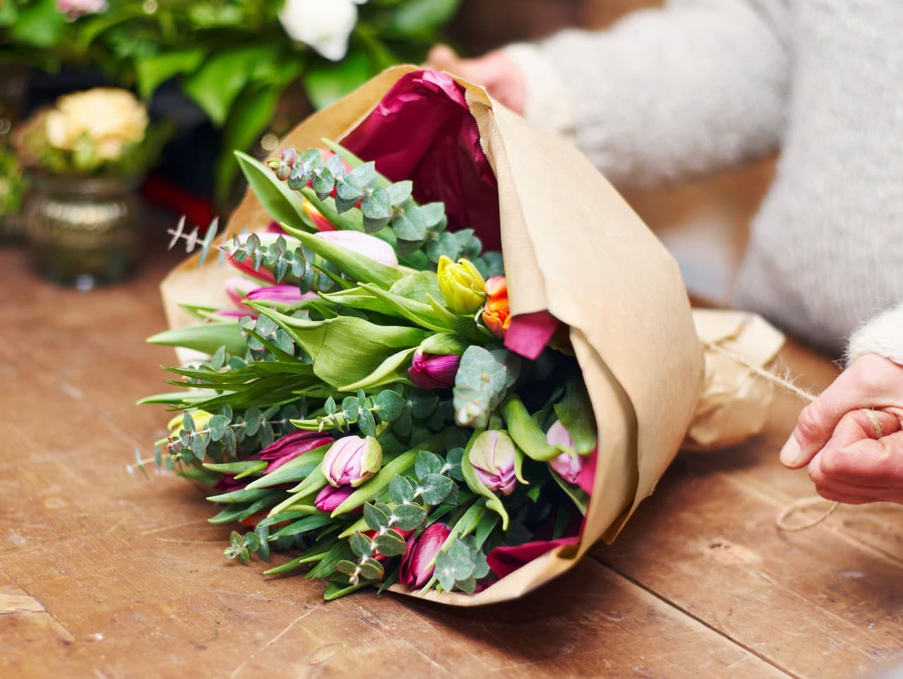 Jednoduchý trik na predĺženie životnosti kvetov