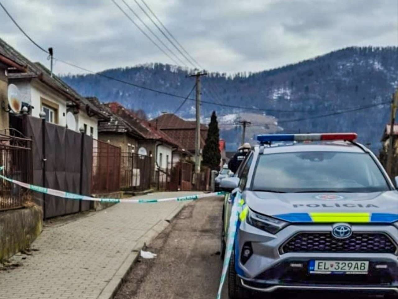 Pokus o vraždu v Helcmanovciach: Obvinený muž v kritickom stave