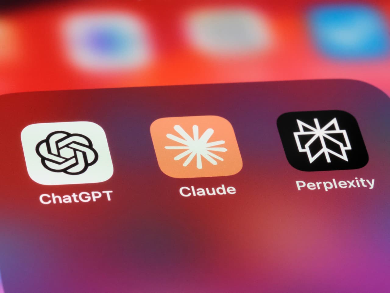 OpenAI uzatvára dohodu s Pentagonom po konflikte s Anthropikom