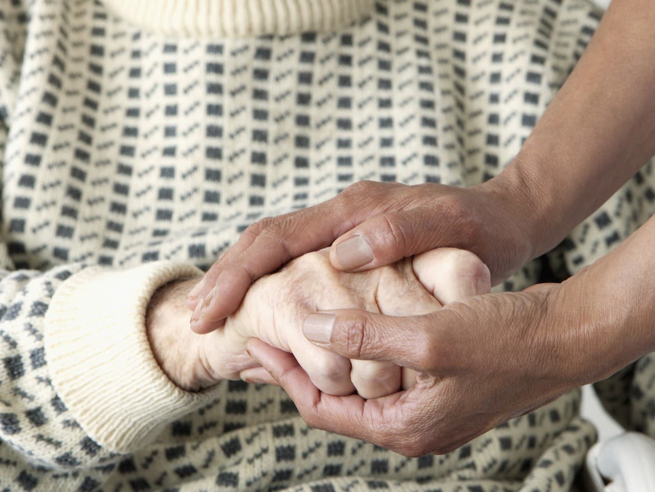 Nemecký opatrovateľ odsúdený na doživotie za vraždu desiatich pacientov