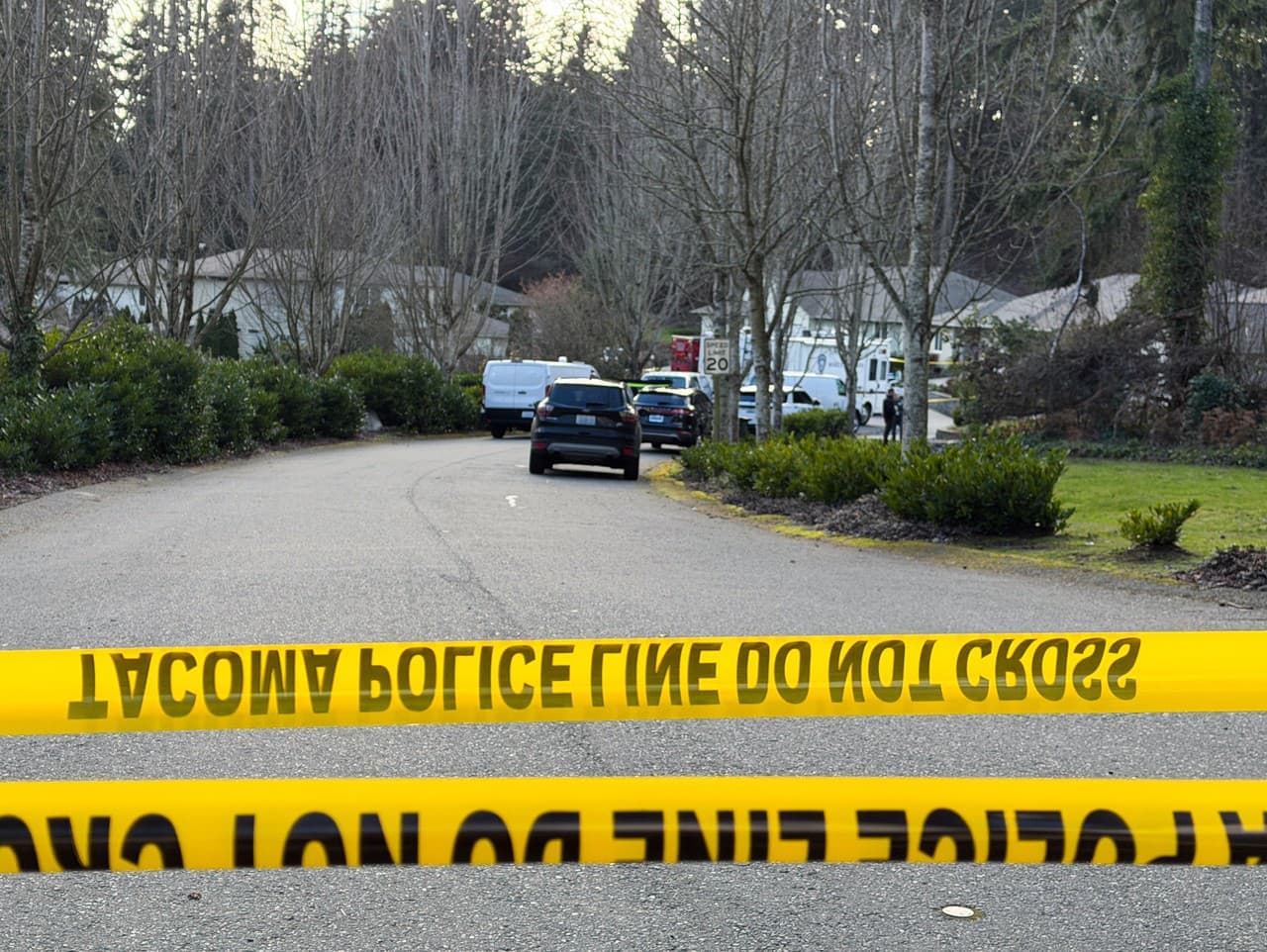 Päť obetí pri útoku nožom v USA: Chýbajúci súdny príkaz