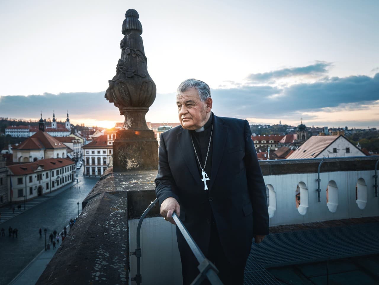 Posledná rozlúčka s kardinálom Dukom v pražskej Katedrále sv. Víta