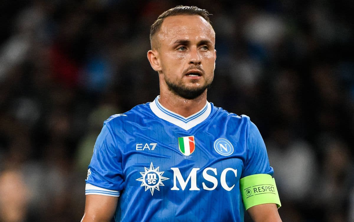 Lobotka sa vrátil, no Neapol remizoval s Comom