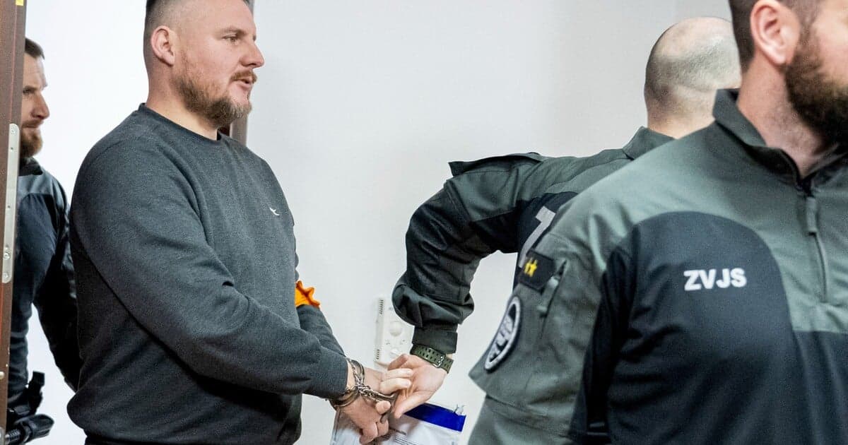 Prokurátor žiada pre Daniela Bombica nepodmienečný trest väzenia