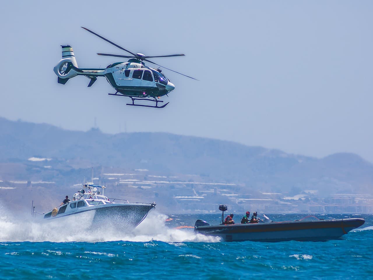 Drogová vojna USA: Počet obetí narastá, kontroverzné zásahy pokračujú