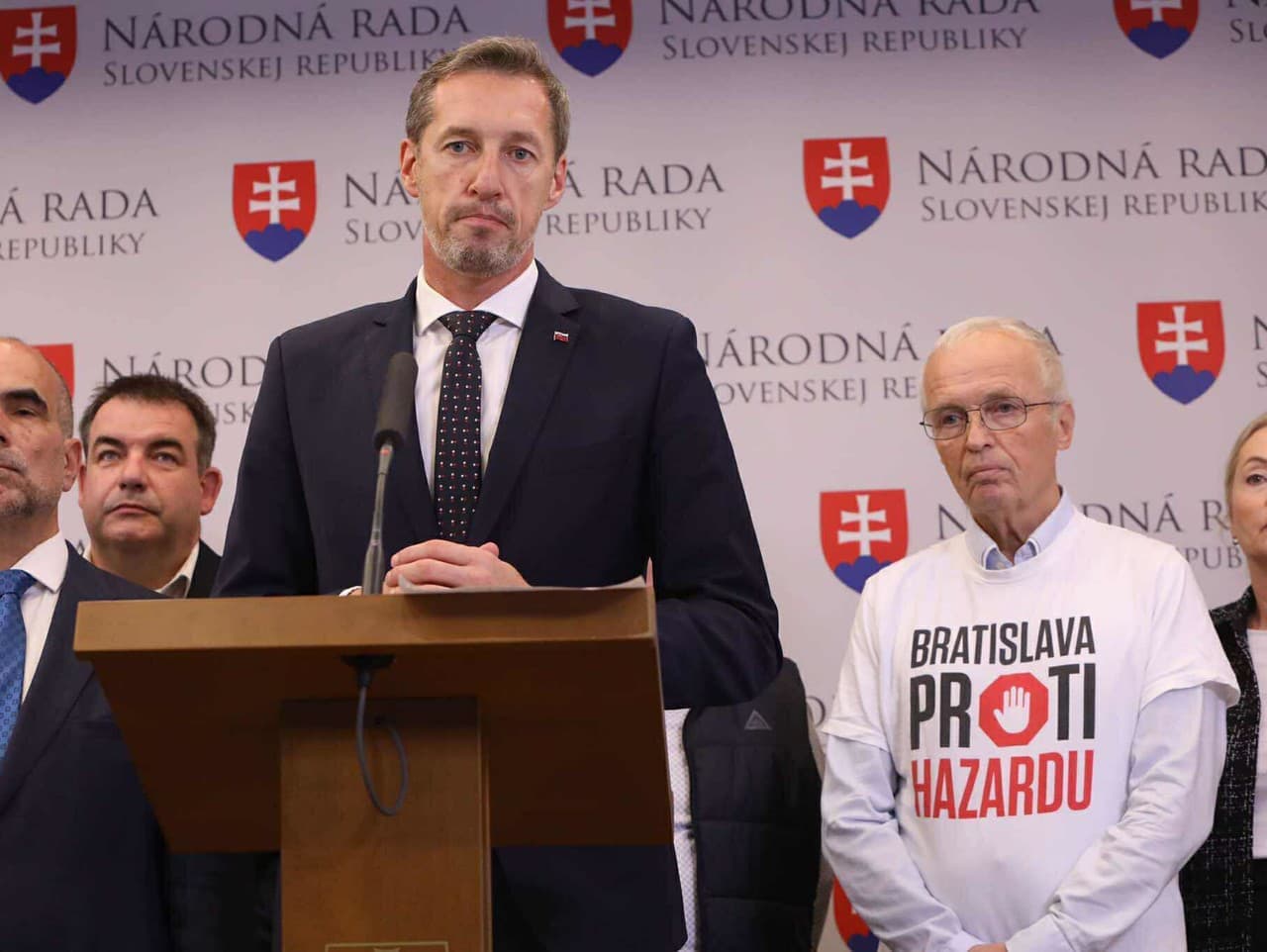 Eurofondy na Slovensku v ohrození: KDH vyzýva premiéra k akcii