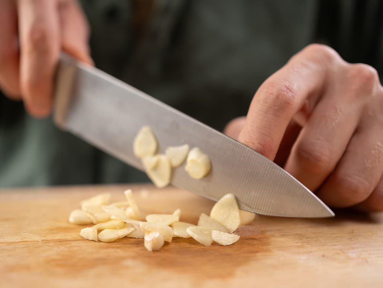 Cesnak: Prírodné antibiotikum, ktoré väčšina z nás zle používa