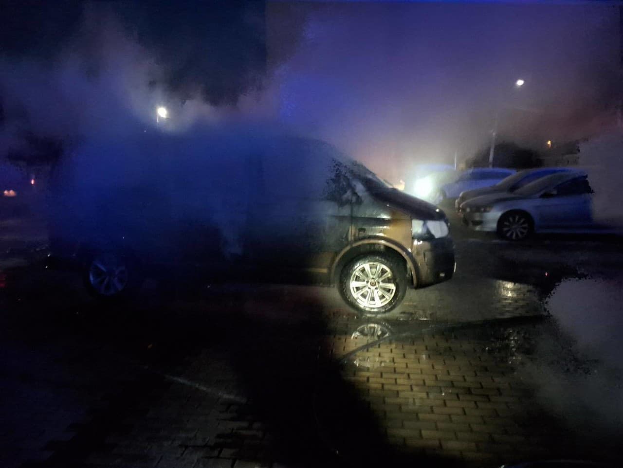 Ranný požiar v Sládkovičove: Hasiči zasahovali pri rozšírení ohňa