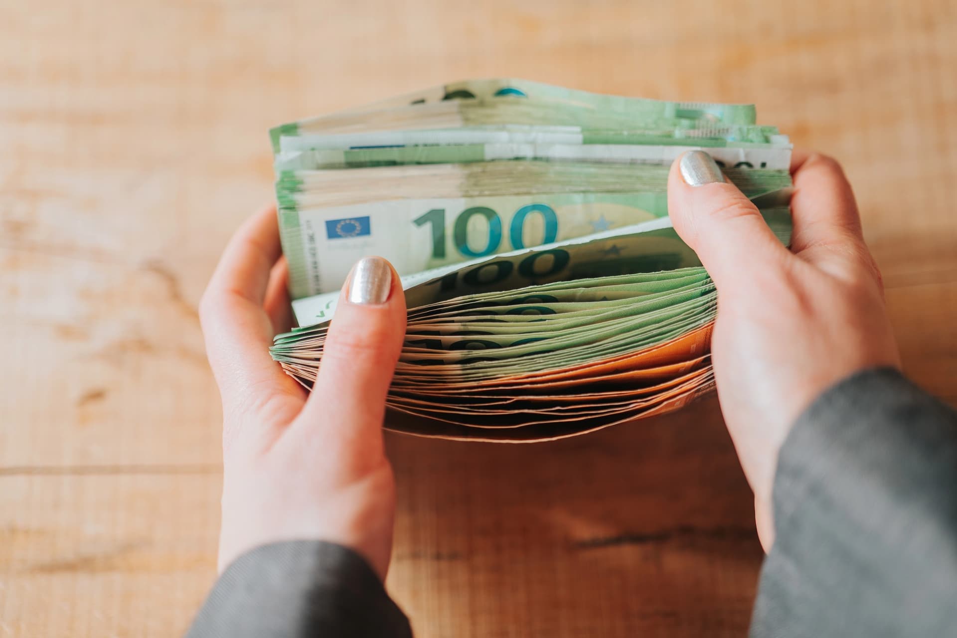 Nové pravidlá vracania príspevkov na starostlivosť: Pozor na preplatky!