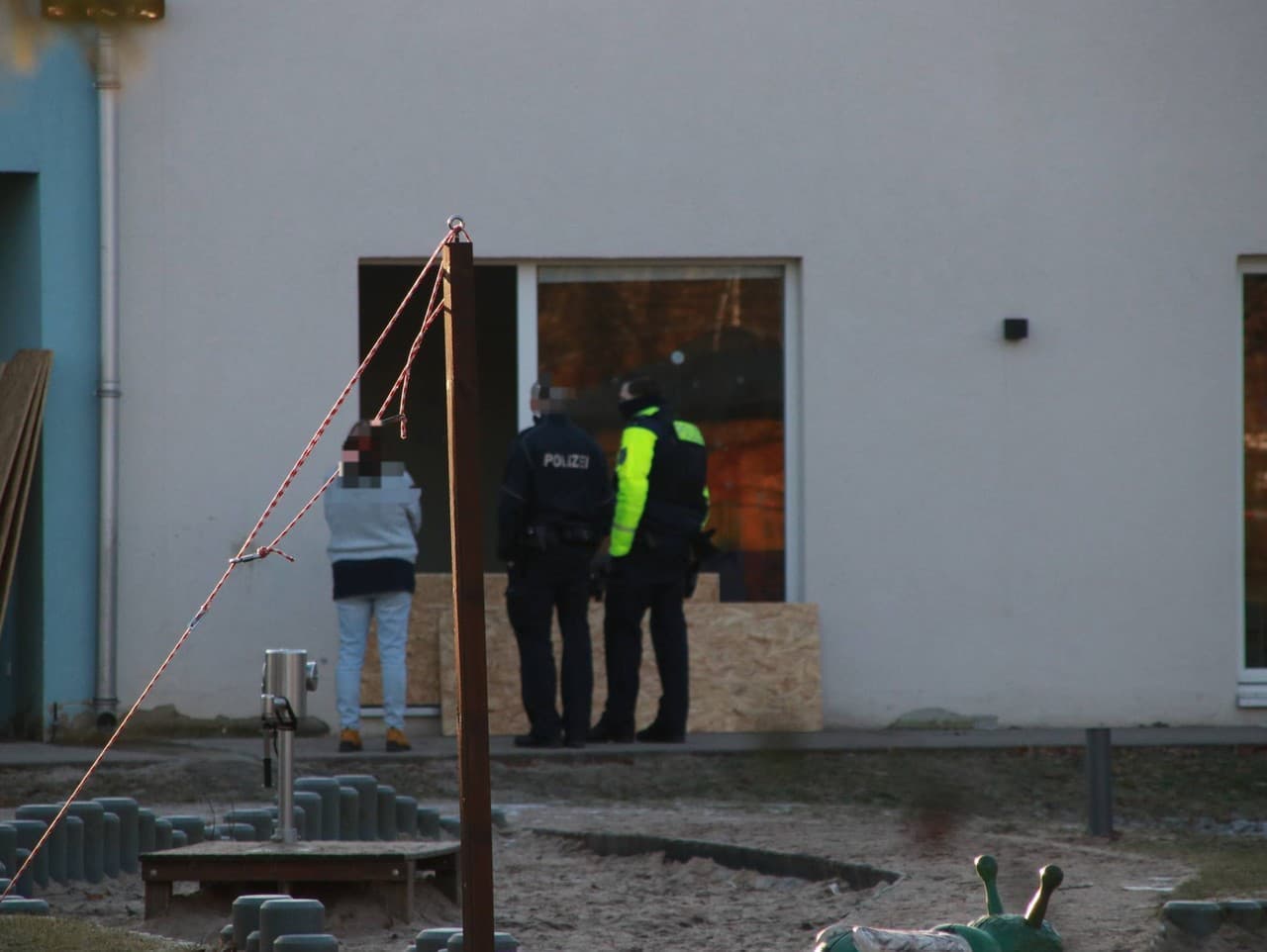 Tragédia v berlínskej materskej škole: Päťročný chlapec prišiel o život