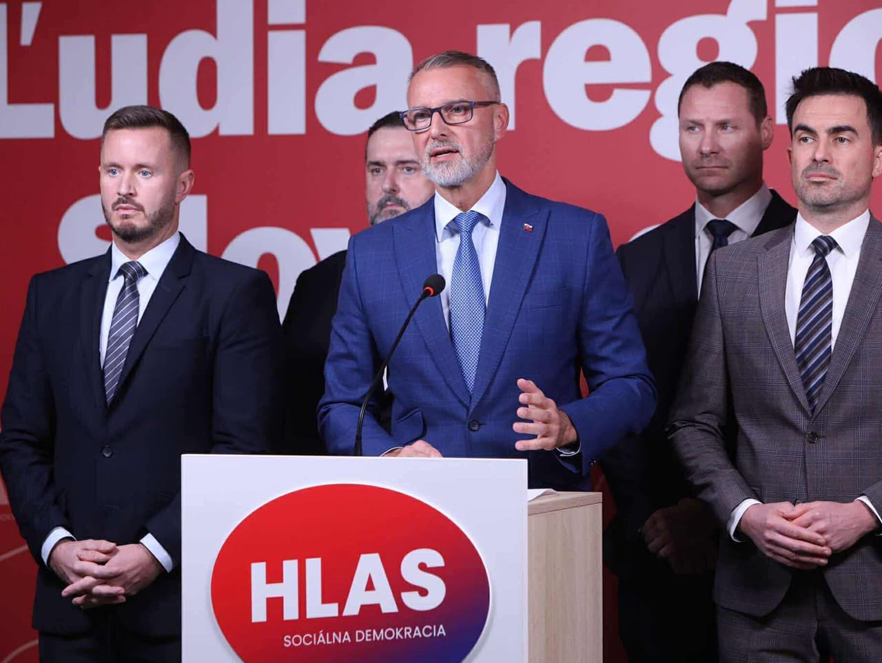 Hlas-SD podporuje Eštoka, Raši žiada legislatívne zmeny po kontroverznom rozsudku