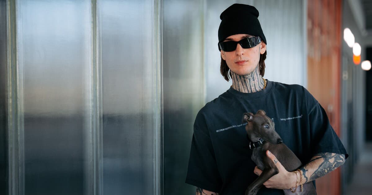 Astralkid22: Slovensko brzdí rozvoj talentu umelcov